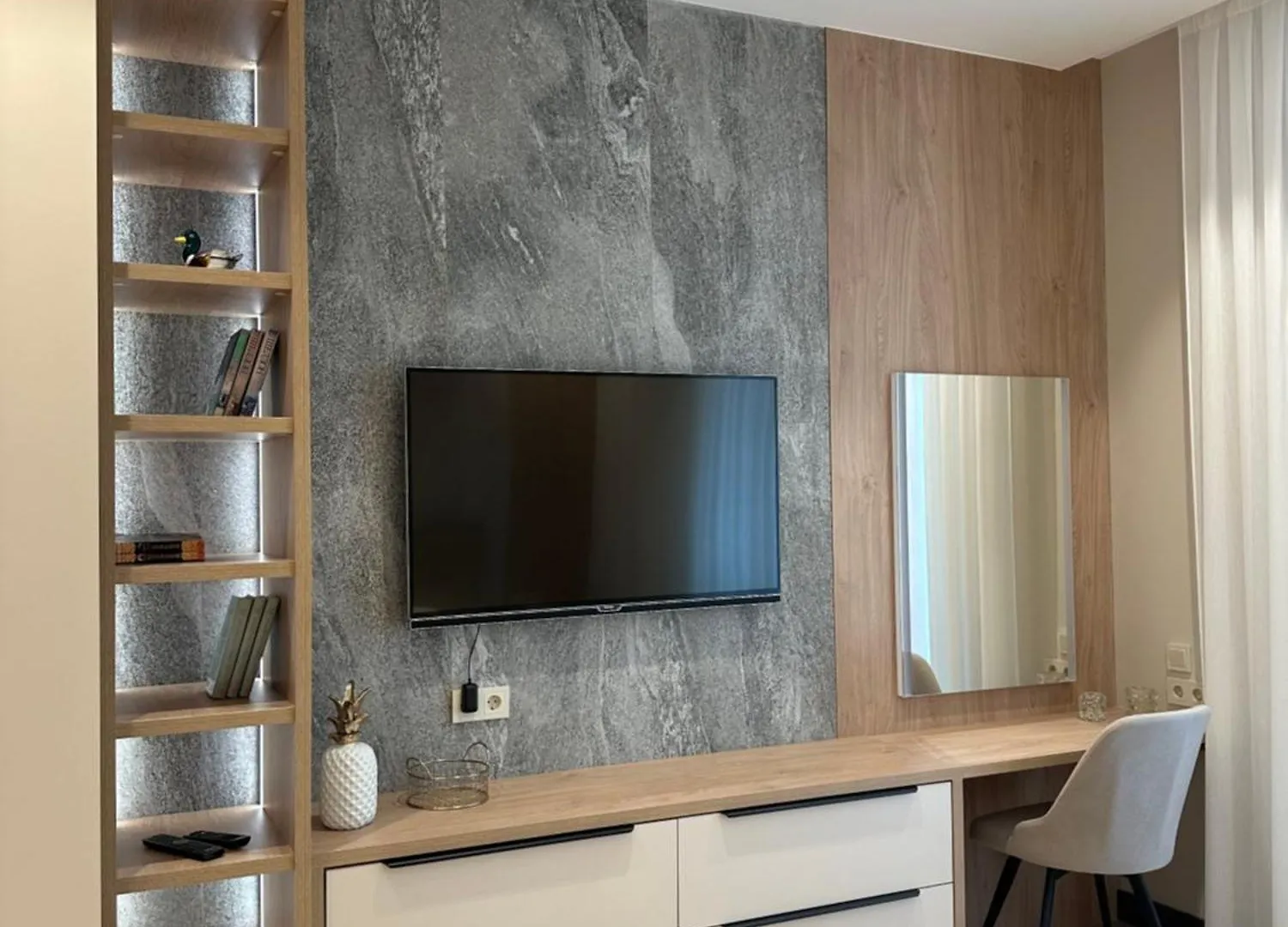 Metropole Lux Apartment Almaty 0*,